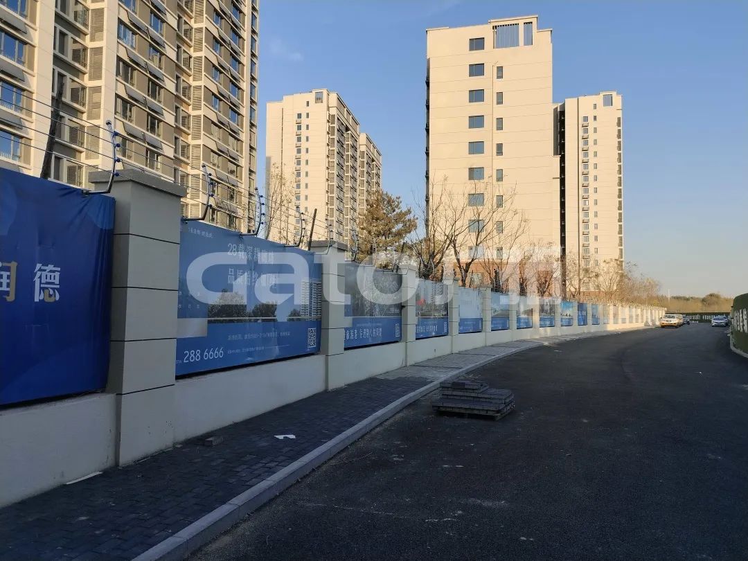 你見(jiàn)過(guò)弧形的不銹鋼電子圍欄嗎？(圖8)