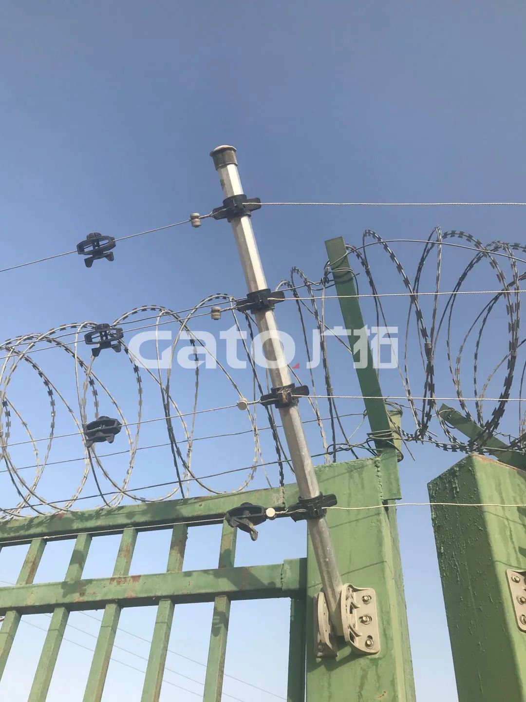 在長達10100米戈壁沙漠裝電子圍欄，塔里木油田真的選對了！(圖14)