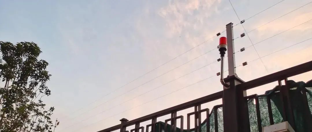 在海拔3700米高原裝電子圍欄是什么體驗？ 打卡西藏第一條電氣化鐵路(圖26)